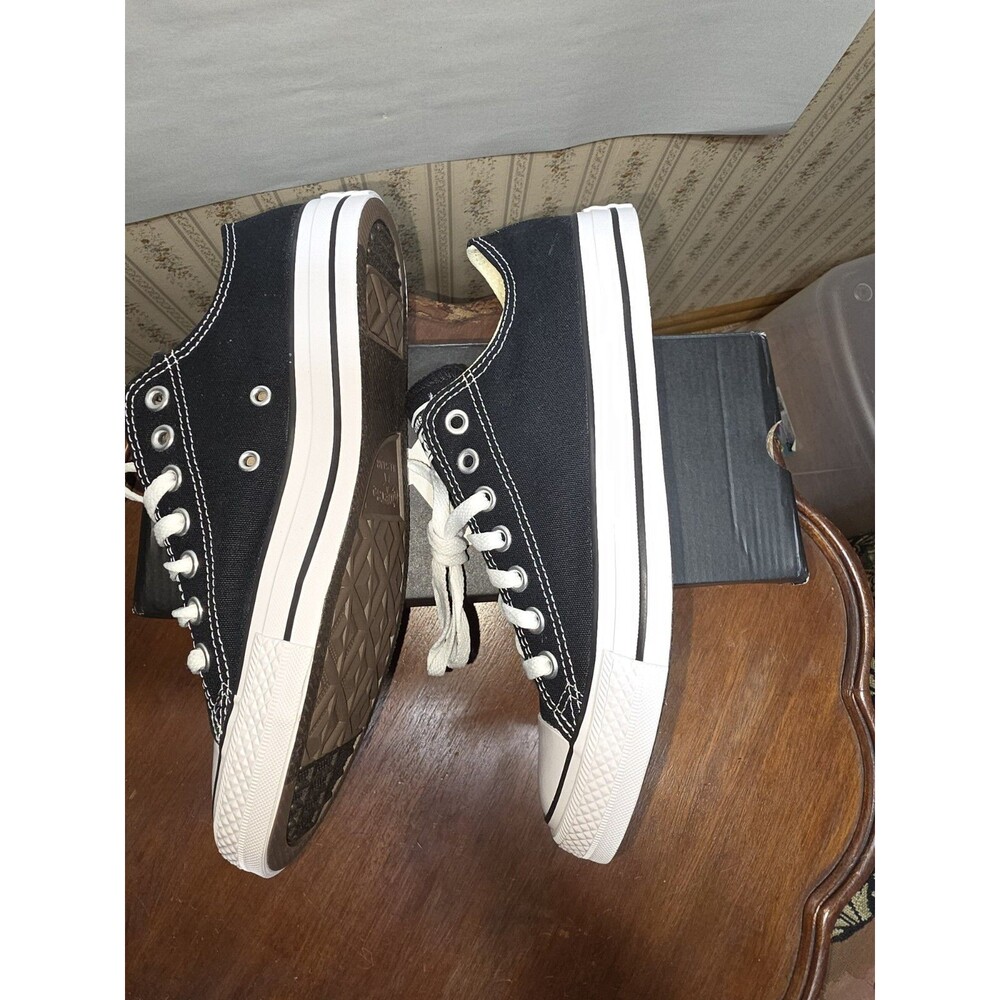 Converse Chuck Taylor All Star Ox Black White Low Top Sneakers Mens 8.5... - Picture 5 of 8